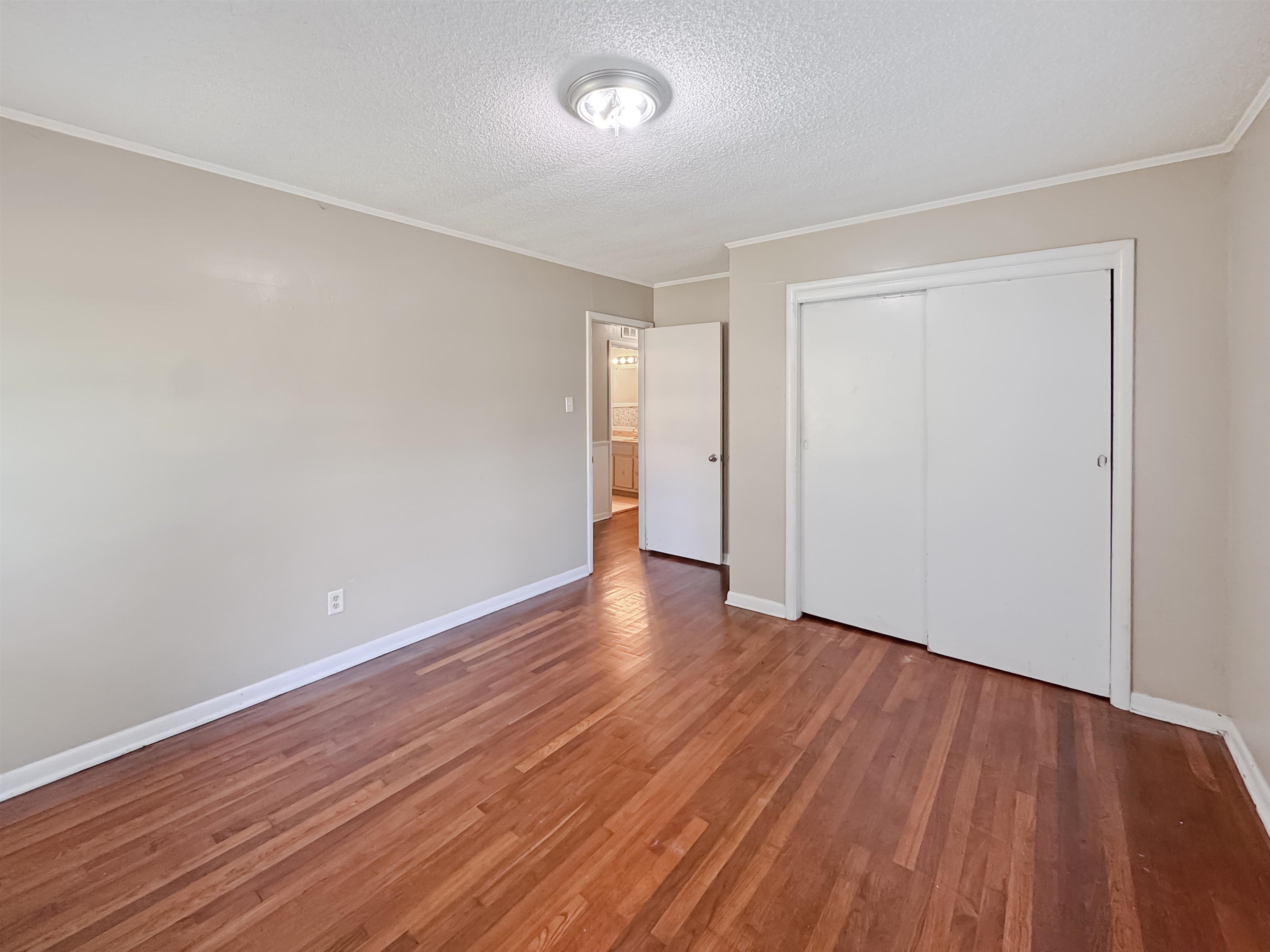 Memphis, Tennessee 38128, United States, 4 Bedrooms Bedrooms, ,2 BathroomsBathrooms,Residential,Pending,143987