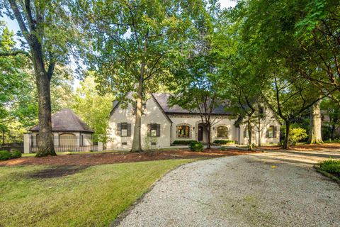 704 W CLOVER DR Memphis TN 38120