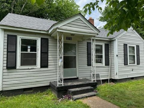 Single Family Residence in Memphis TN 1713 WEINER RD.jpg