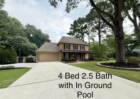 Photo of 8152 PINE CRK W, Germantown, TN 38138 (MLS # 10226858)