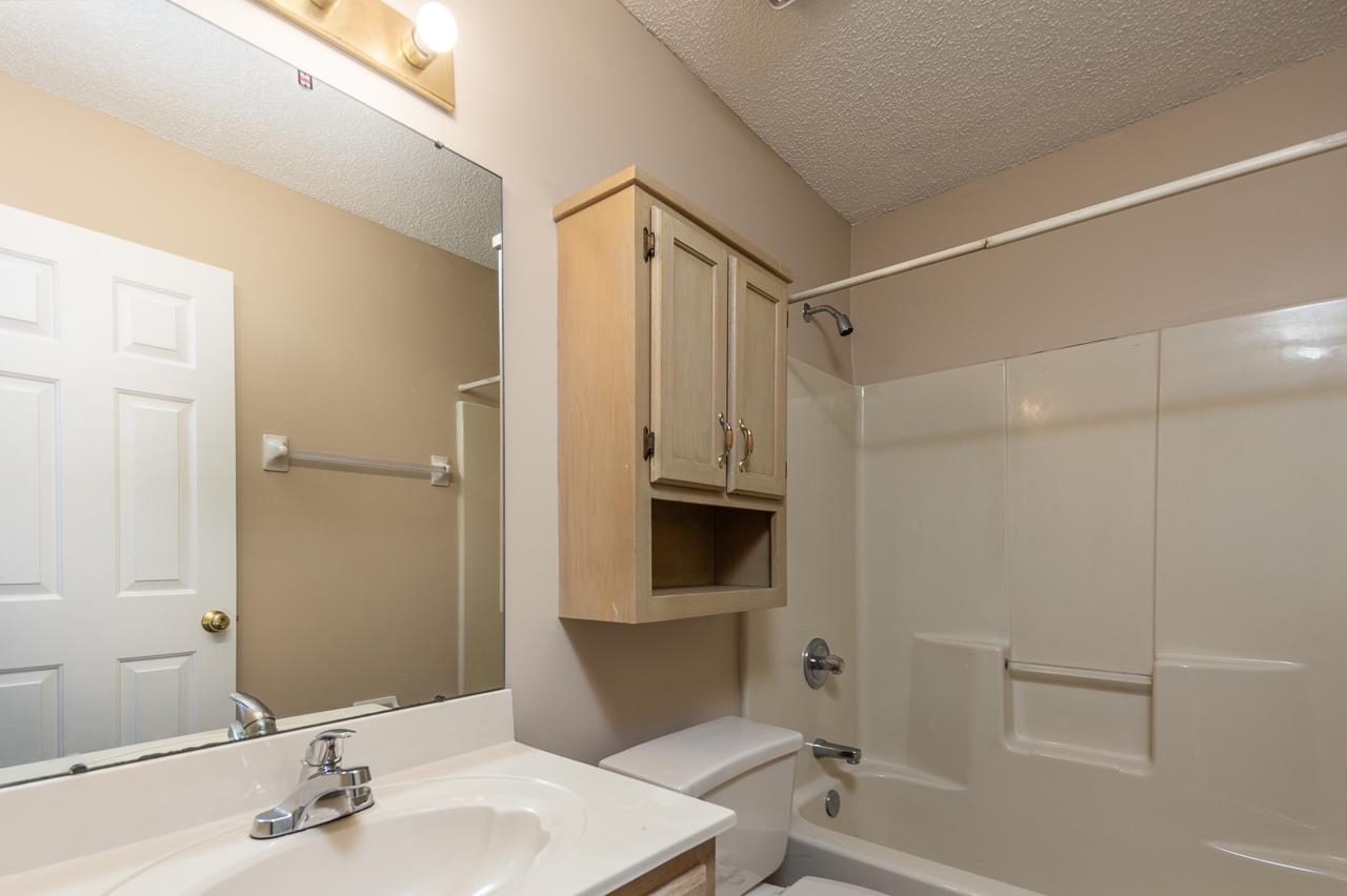 Photo 19 of 21 of 6998 BRADY HILL DR house