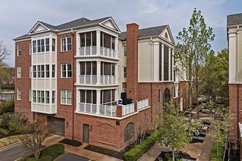 Photo of 5194 LEXINGTON CLUB CV 401-402 #401-402, Memphis, TN 38117 (MLS # 10217985)