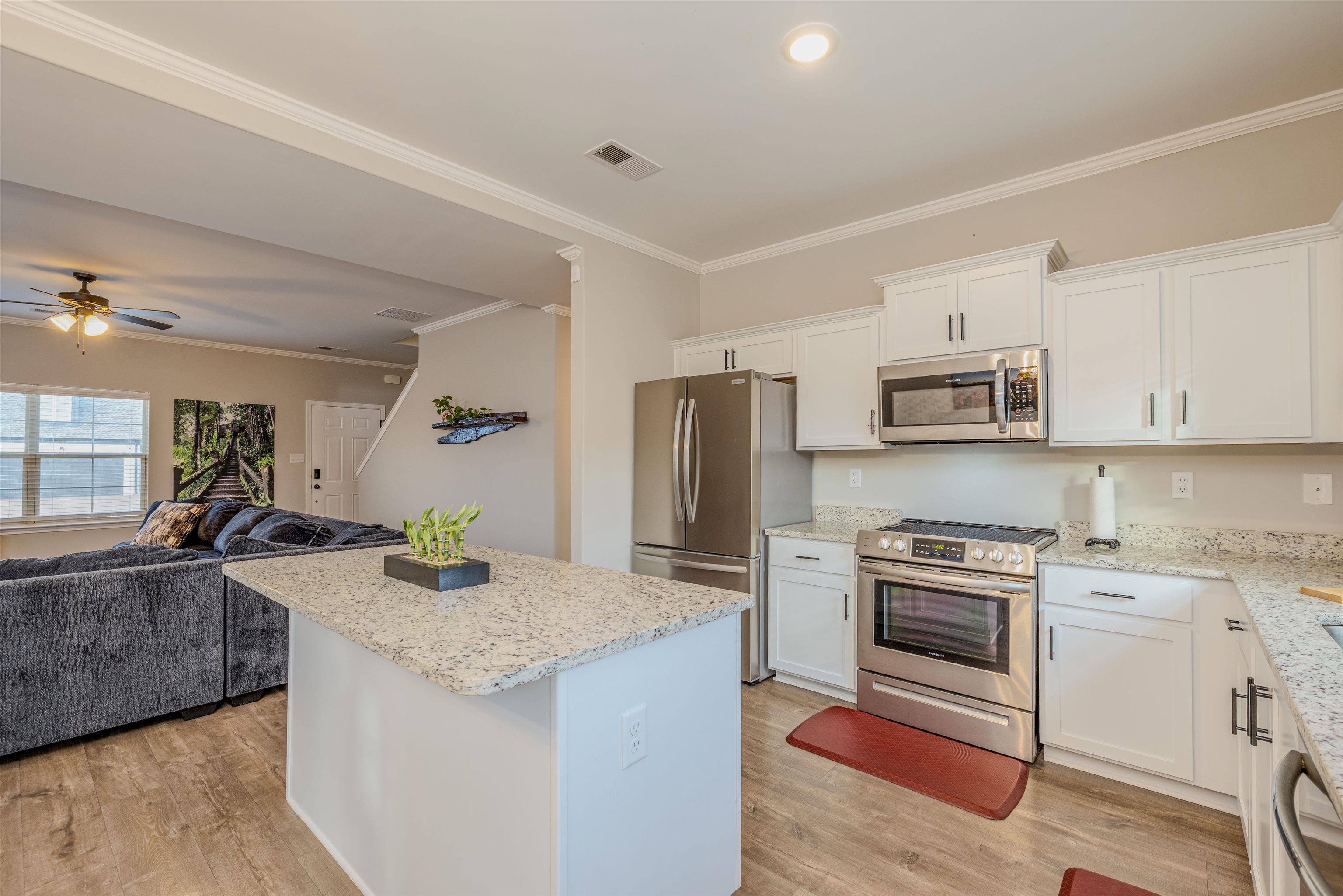 Unincorporated, Tennessee 38125, United States, 5 Bedrooms Bedrooms, ,2 BathroomsBathrooms,Residential,Active,252484