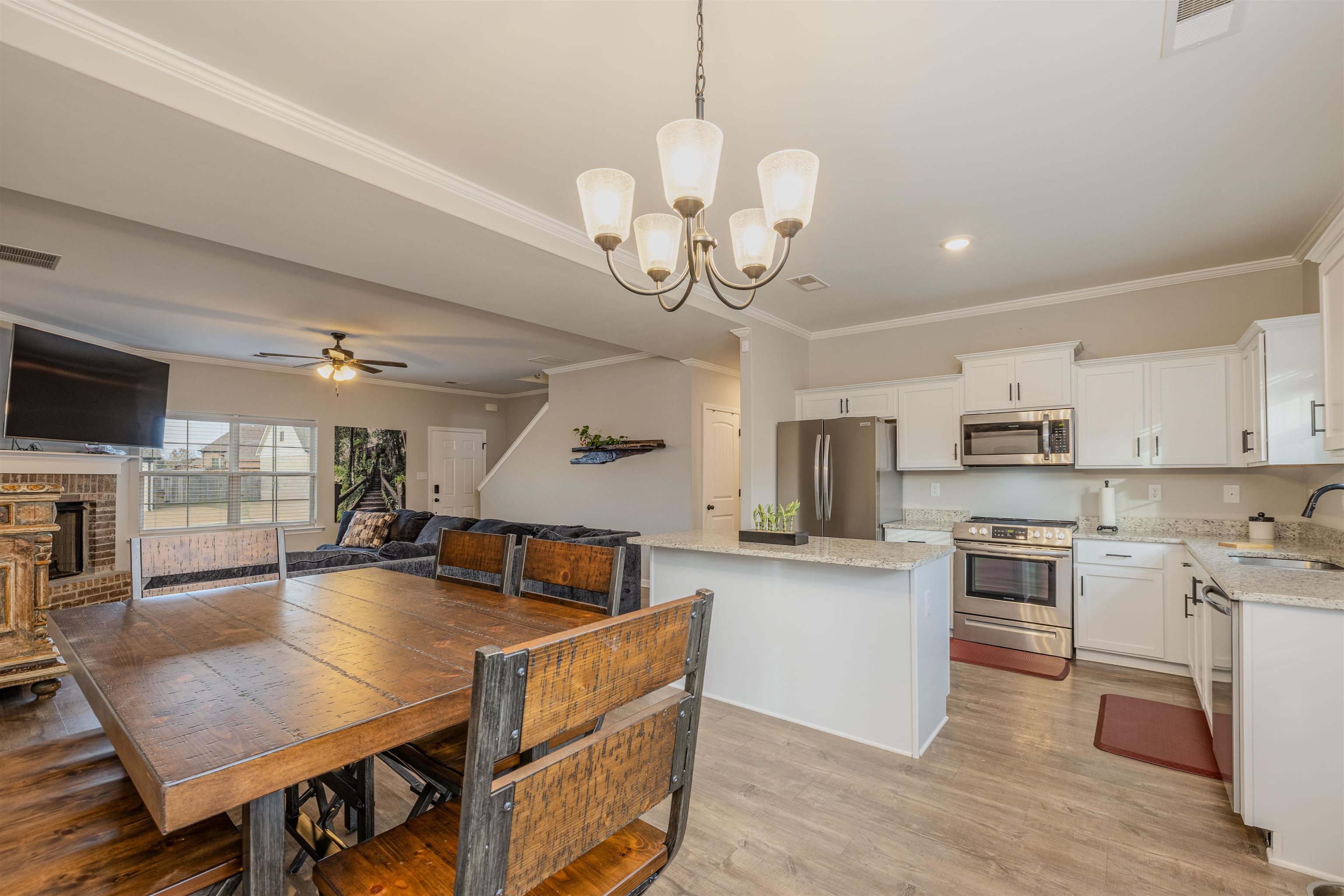 Unincorporated, Tennessee 38125, United States, 5 Bedrooms Bedrooms, ,2 BathroomsBathrooms,Residential,Active,252484