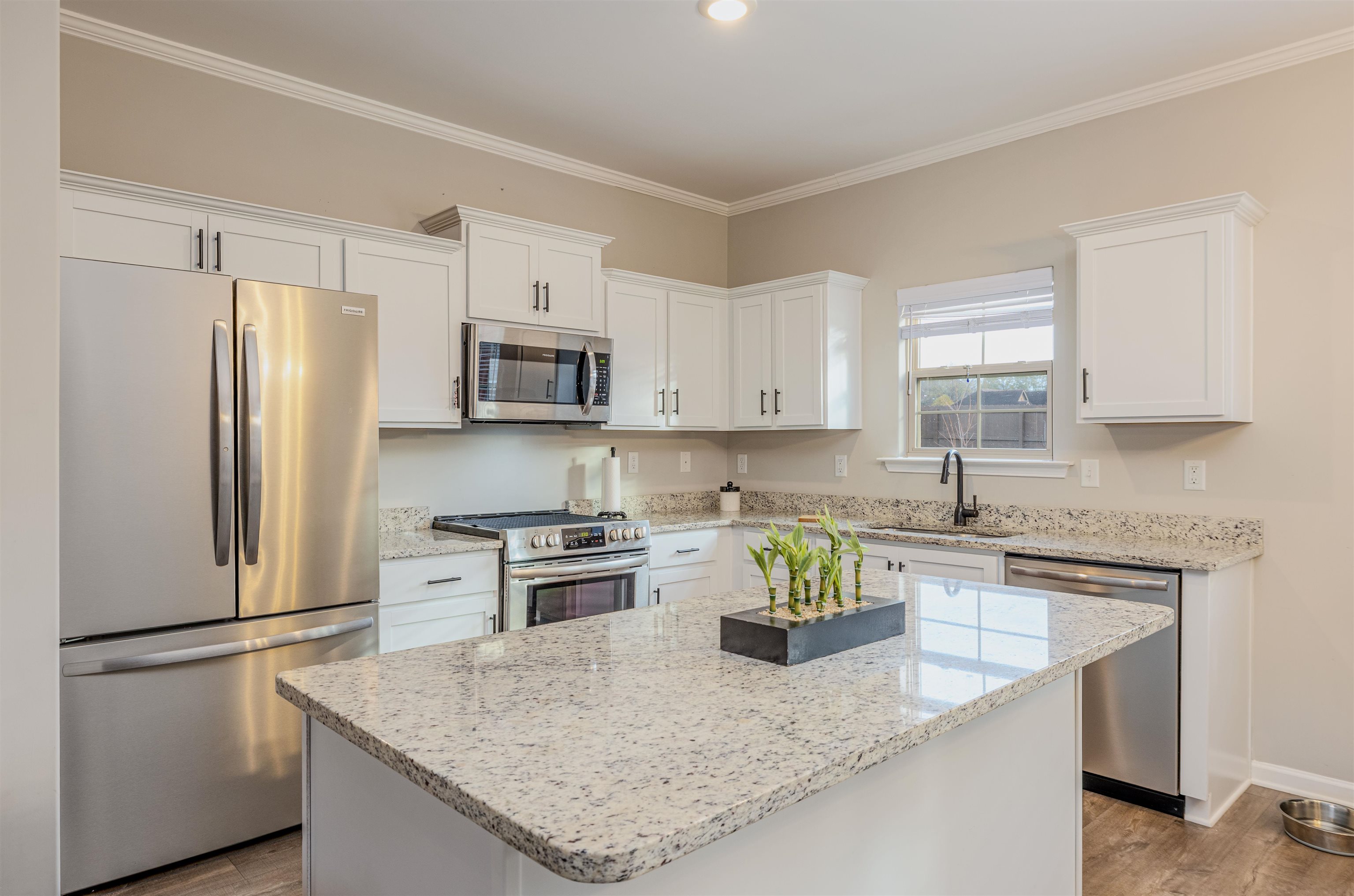 Unincorporated, Tennessee 38125, United States, 5 Bedrooms Bedrooms, ,2 BathroomsBathrooms,Residential,Active,252484