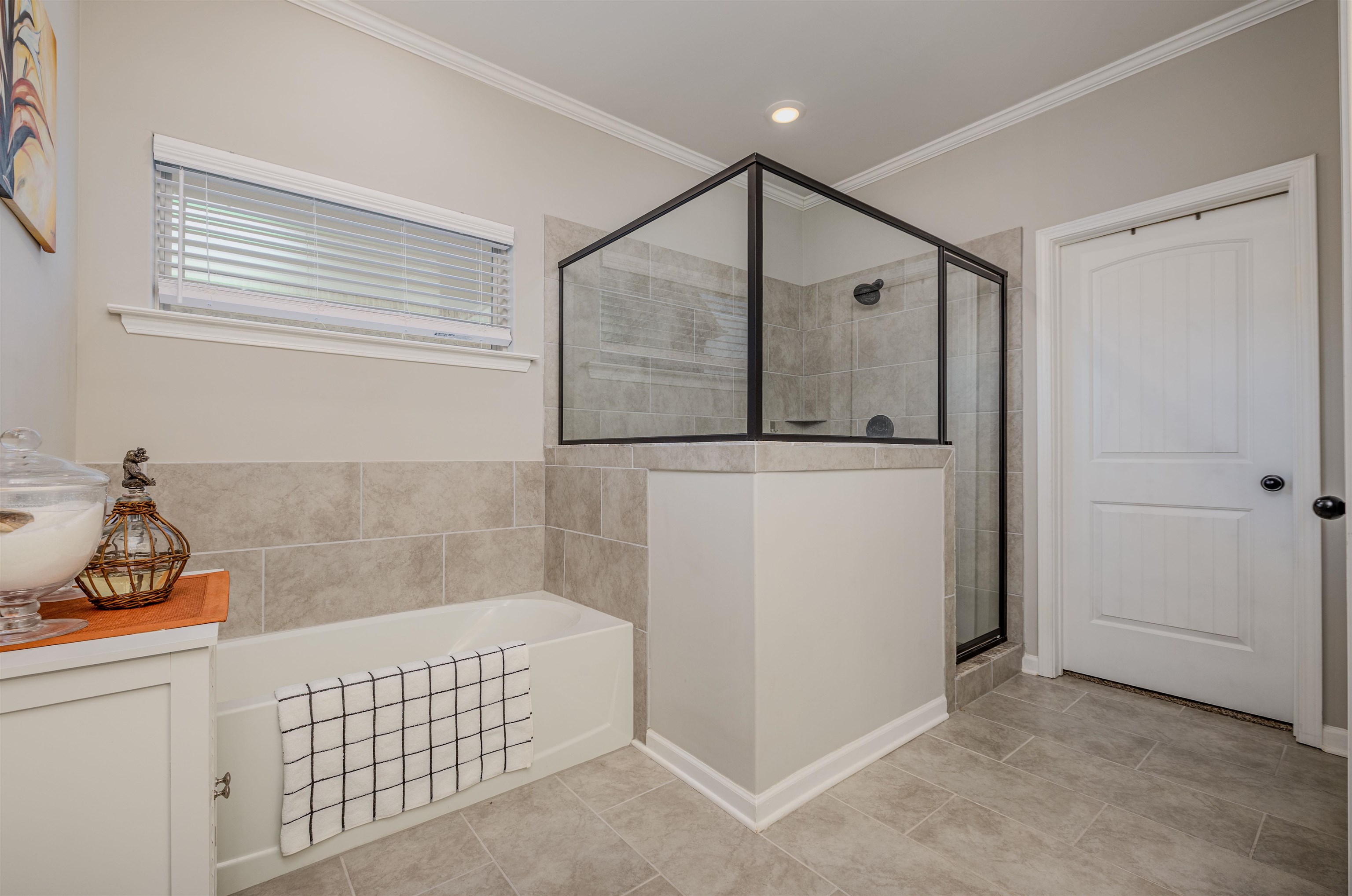 Unincorporated, Tennessee 38125, United States, 5 Bedrooms Bedrooms, ,2 BathroomsBathrooms,Residential,Active,252484