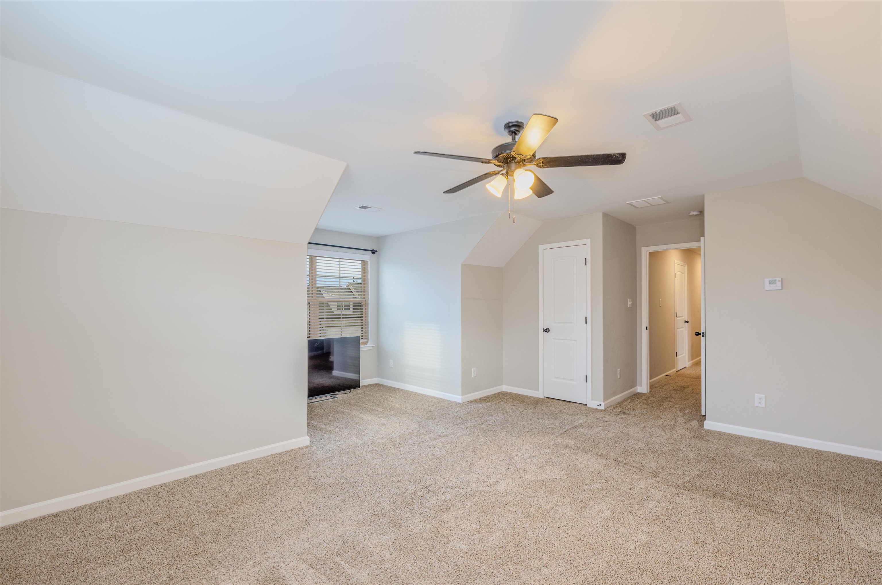 Unincorporated, Tennessee 38125, United States, 5 Bedrooms Bedrooms, ,2 BathroomsBathrooms,Residential,Active,252484