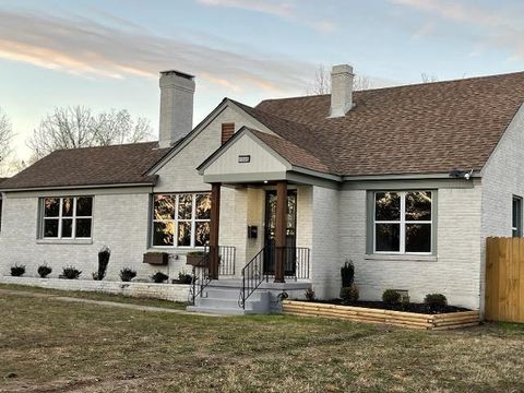 Single Family Residence in Memphis TN 1860 PARKWAY ST.jpg