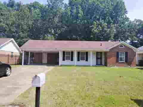 Photo of 4876 COTTONWOOD RD, Memphis, TN 38118 (MLS # 10220697)