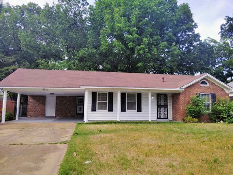 Photo of 4876 COTTONWOOD RD, Memphis, TN 38118 (MLS # 10220697)