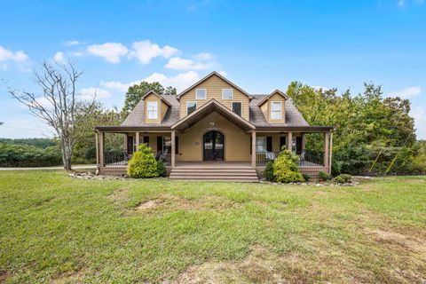 Photo of 939 EAGLE POINT RD, Cherokee, AL 35616 (MLS # 10208171)