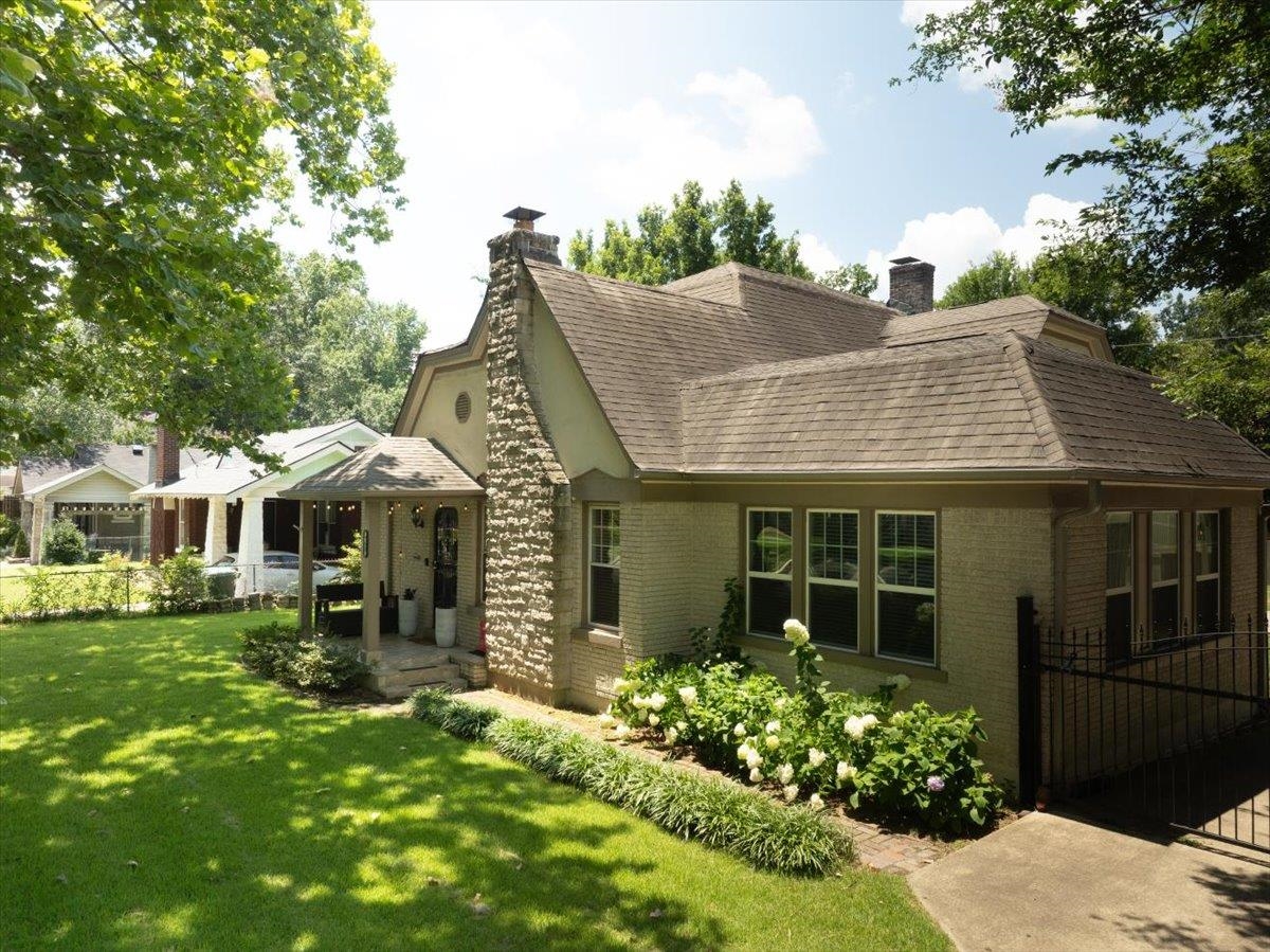 Photo 1 of 40 — 755 N BELVEDERE ST, Memphis, TN 38107