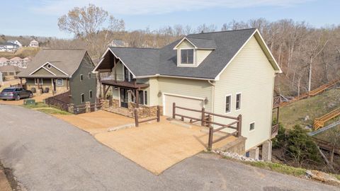 Photo of 400 ANCHOR PT, Savannah, TN 38372 (MLS # 10217488)