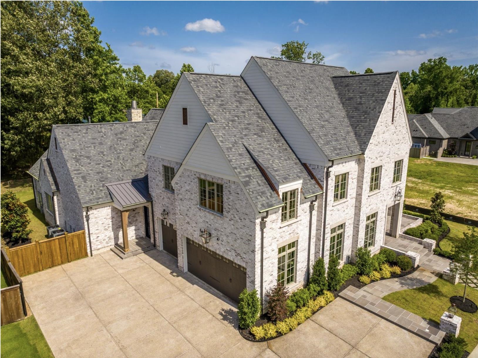650 BUSHCHAT LN