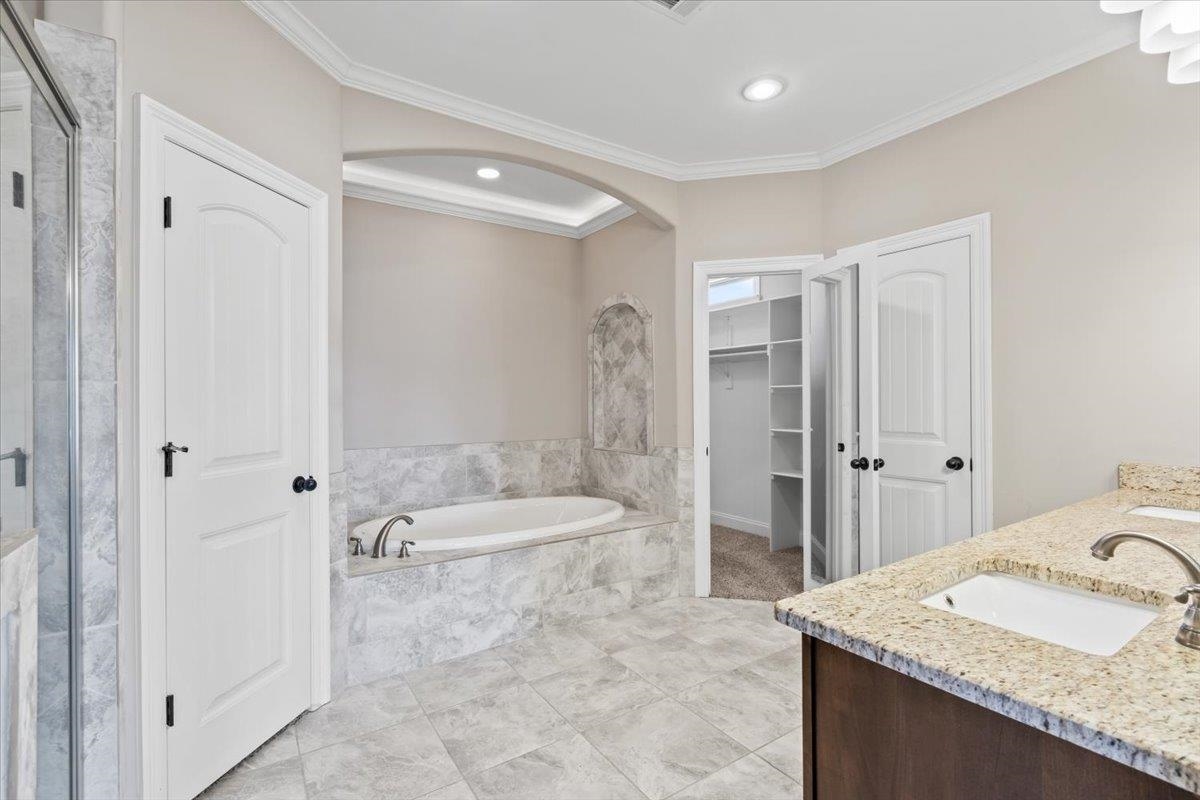 Oakland, Tennessee 38060, United States, 4 Bedrooms Bedrooms, ,2 BathroomsBathrooms,Residential,Active,95345