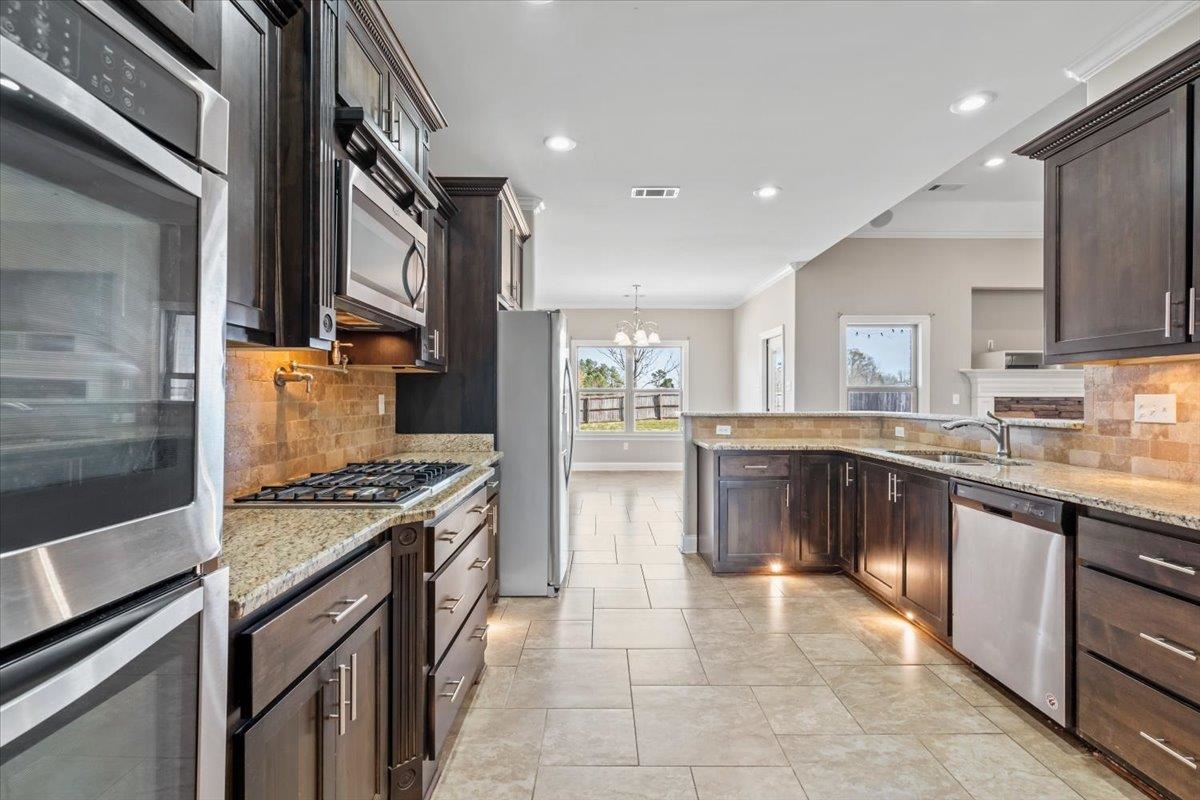 Oakland, Tennessee 38060, United States, 4 Bedrooms Bedrooms, ,2 BathroomsBathrooms,Residential,Active,95345