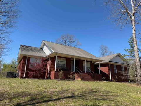 Photo of 480 BULL HOLLOW LOOP, Savannah, TN 38327 (MLS # 10218228)