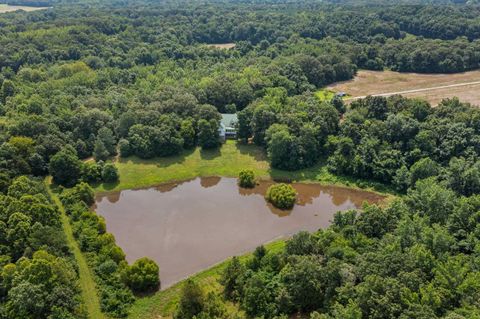 Photo of 3890 AMES RD, Hickory Valley, TN 38042 (MLS # 10219490)