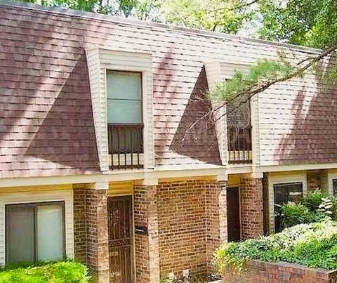 Photo of 1896 E POPLAR WOODS CIR 3 #3, Germantown, TN 38138 (MLS # 10220181)