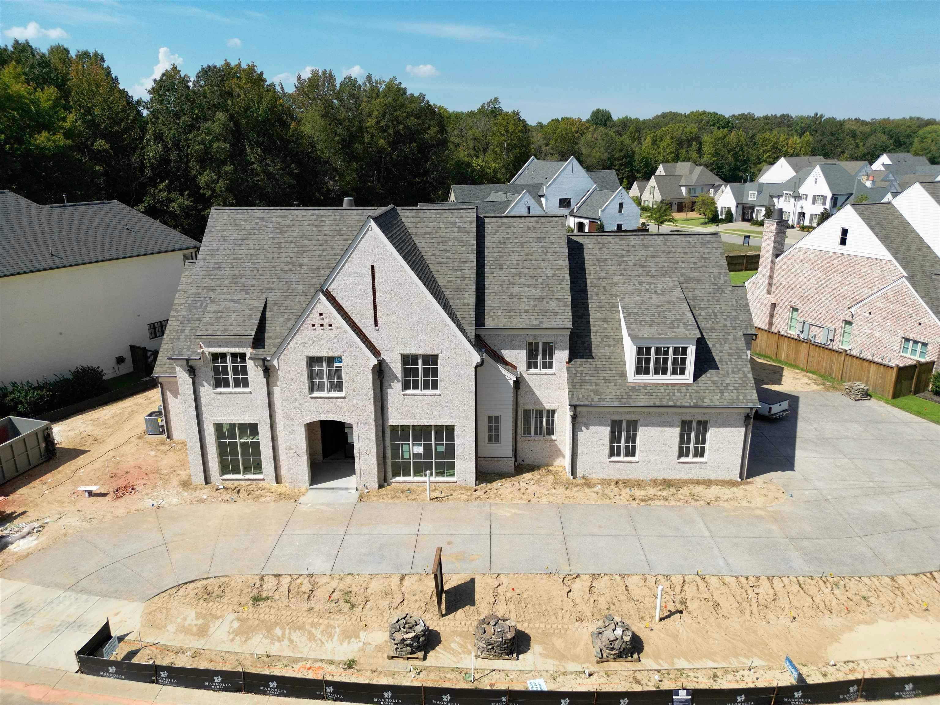577 LAMBS BROOK LN