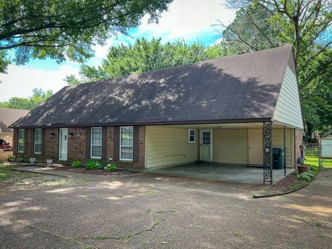 Photo of 7935 MEMPHIS-ARLINGTON RD, Bartlett, TN 38133 (MLS # 10224049)