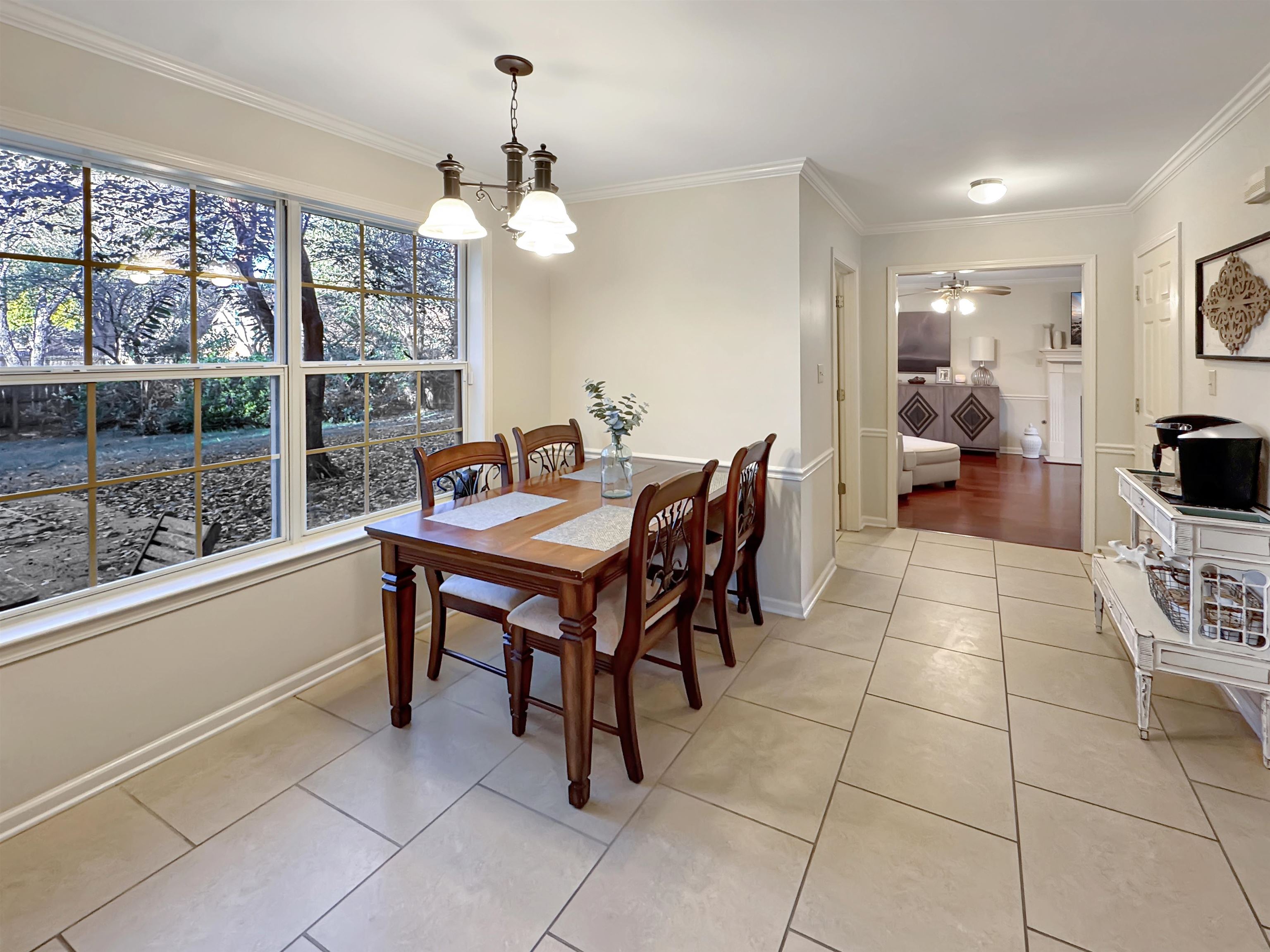 Collierville, Tennessee 38017, United States, 3 Bedrooms Bedrooms, ,2 BathroomsBathrooms,Residential,Active,242722