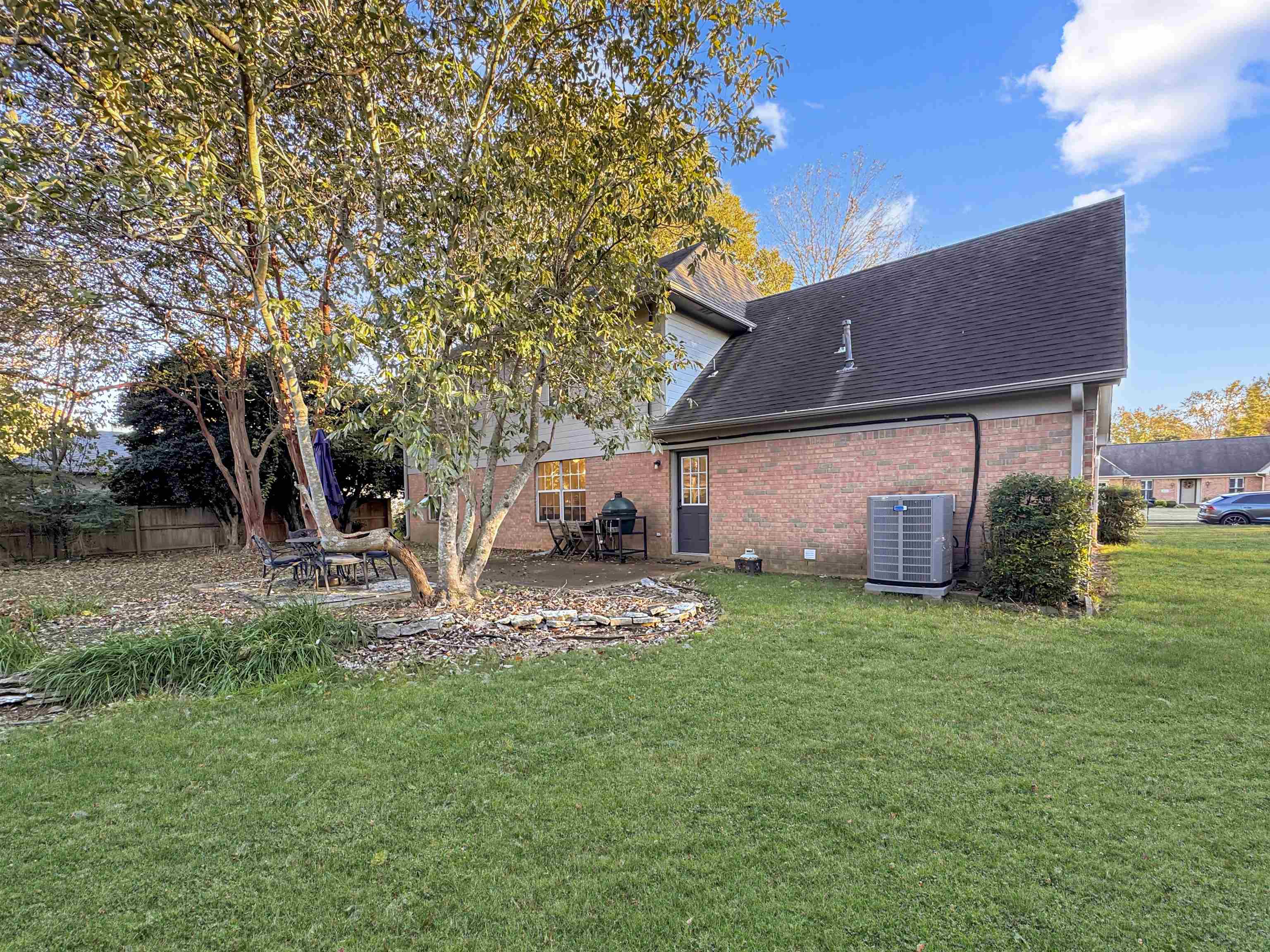 Collierville, Tennessee 38017, United States, 3 Bedrooms Bedrooms, ,2 BathroomsBathrooms,Residential,Active,242722