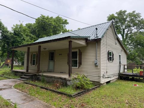 Photo of 2102 CAMPBELL RD, Millington, TN 38053 (MLS # 10221358)