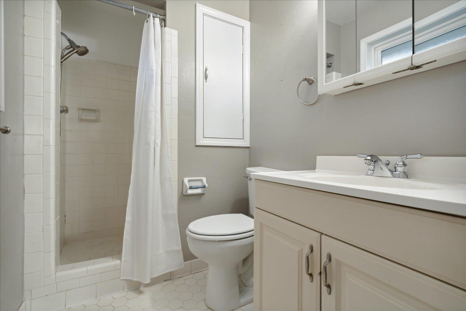 Bartlett, Tennessee 38134, United States, 3 Bedrooms Bedrooms, ,2 BathroomsBathrooms,Residential,Pending,30955