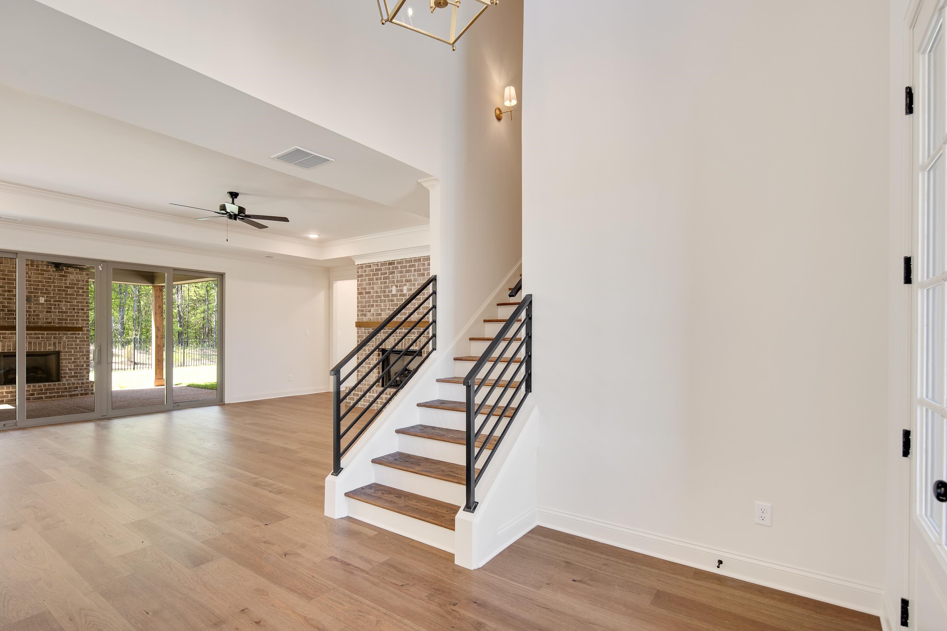 Arlington, Tennessee 38002, United States, 5 Bedrooms Bedrooms, ,3 BathroomsBathrooms,Residential,Active,48570