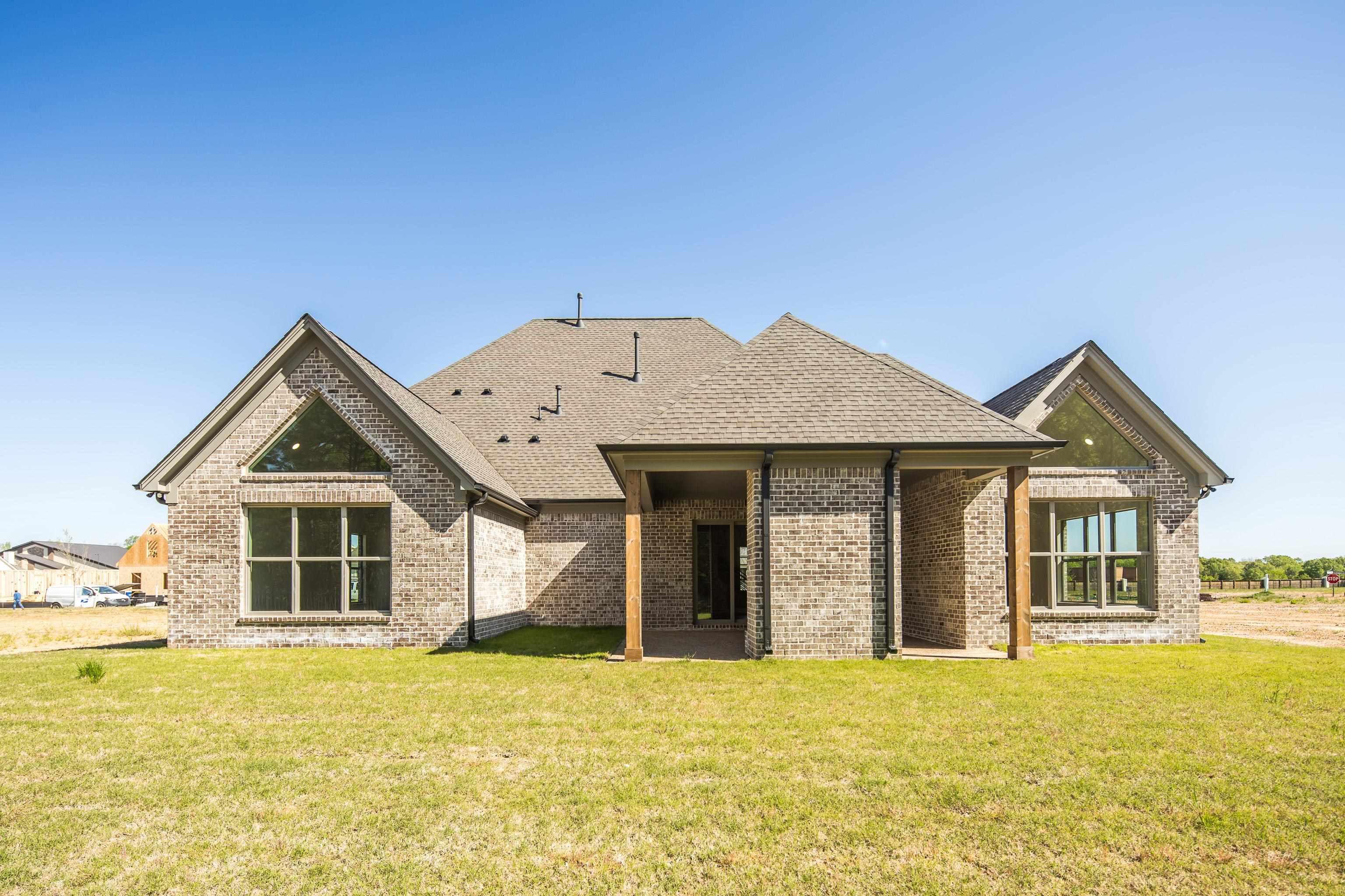 Arlington, Tennessee 38002, United States, 5 Bedrooms Bedrooms, ,3 BathroomsBathrooms,Residential,Active,48570