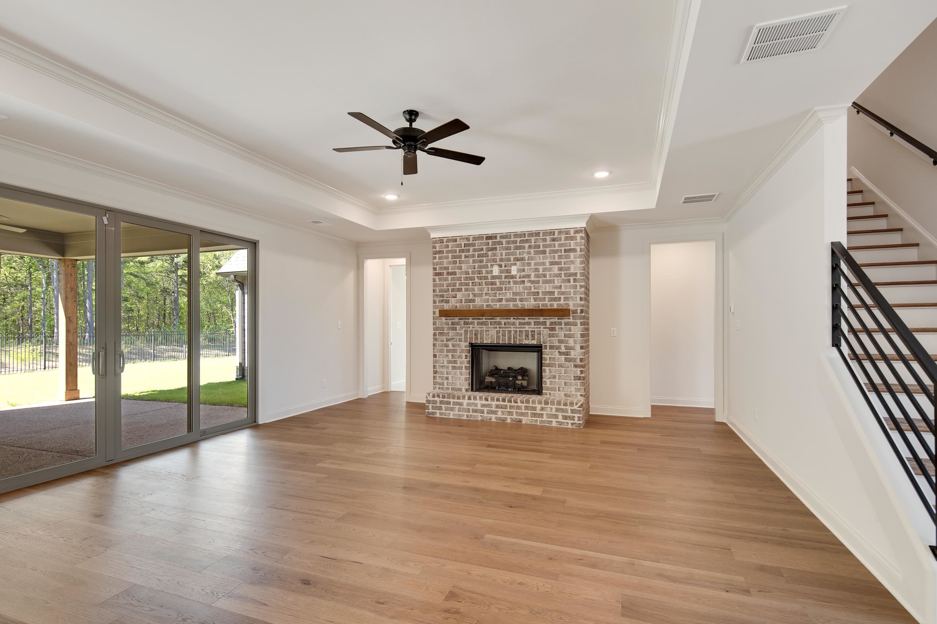 Arlington, Tennessee 38002, United States, 5 Bedrooms Bedrooms, ,3 BathroomsBathrooms,Residential,Active,48570