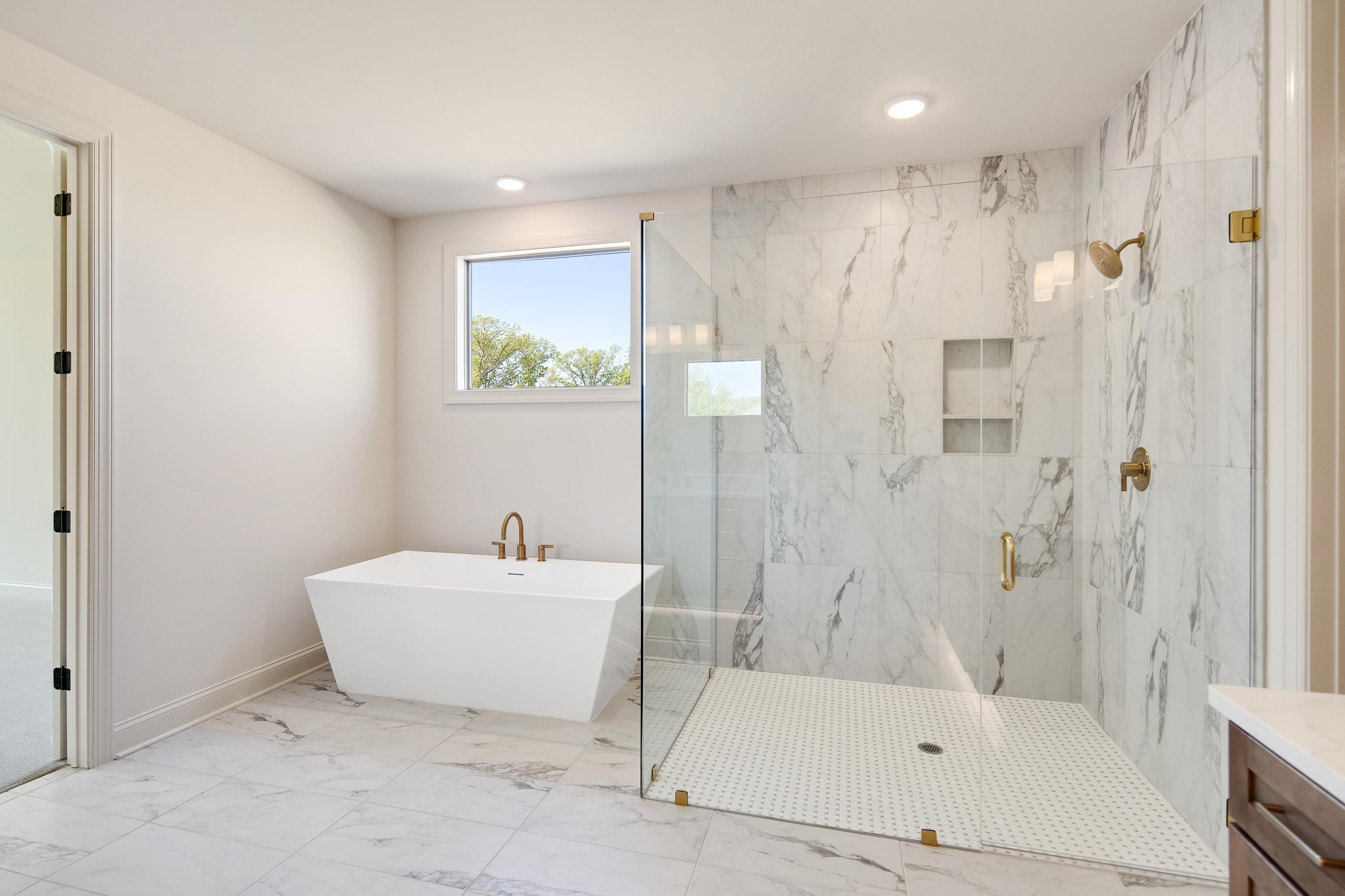 Arlington, Tennessee 38002, United States, 5 Bedrooms Bedrooms, ,3 BathroomsBathrooms,Residential,Active,48570