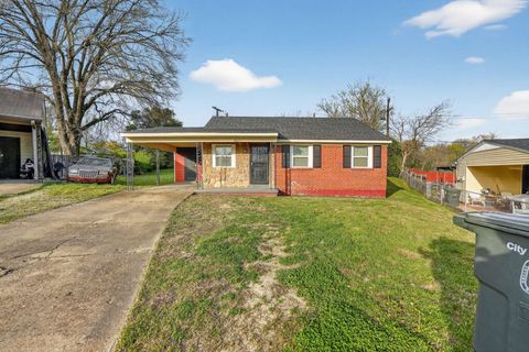 Photo of 4277 FALCON CV, Memphis, TN 38109 (MLS # 10217870)