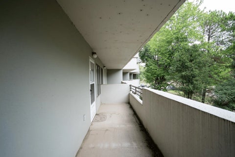 Photo of 3589 COVINGTON PIKE 221 #221, Memphis, TN 38128 (MLS # 10231253)
