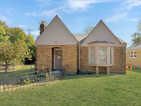 Photo of 674 MAURY ST, Memphis, TN 38107 (MLS # 10233299)