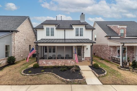 Photo of 410 VALLEY FORGE LN, Rossville, TN 38066 (MLS # 10215578)