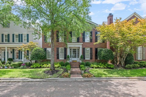 Photo of 7163 AINSWORTH DR, Germantown, TN 38138 (MLS # 10229301)