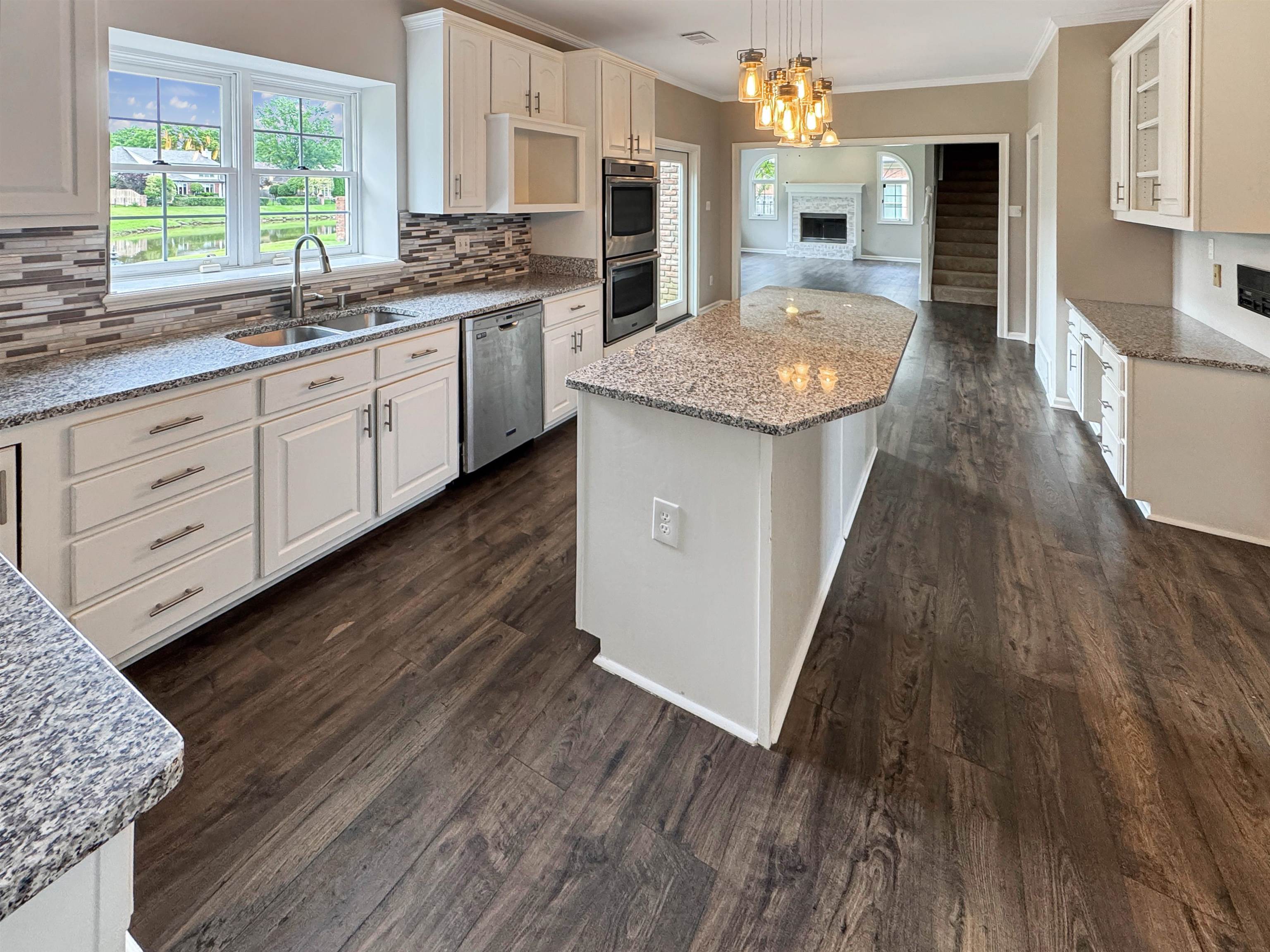 Collierville, Tennessee 38017, United States, 4 Bedrooms Bedrooms, ,4 BathroomsBathrooms,Residential,Active,142430