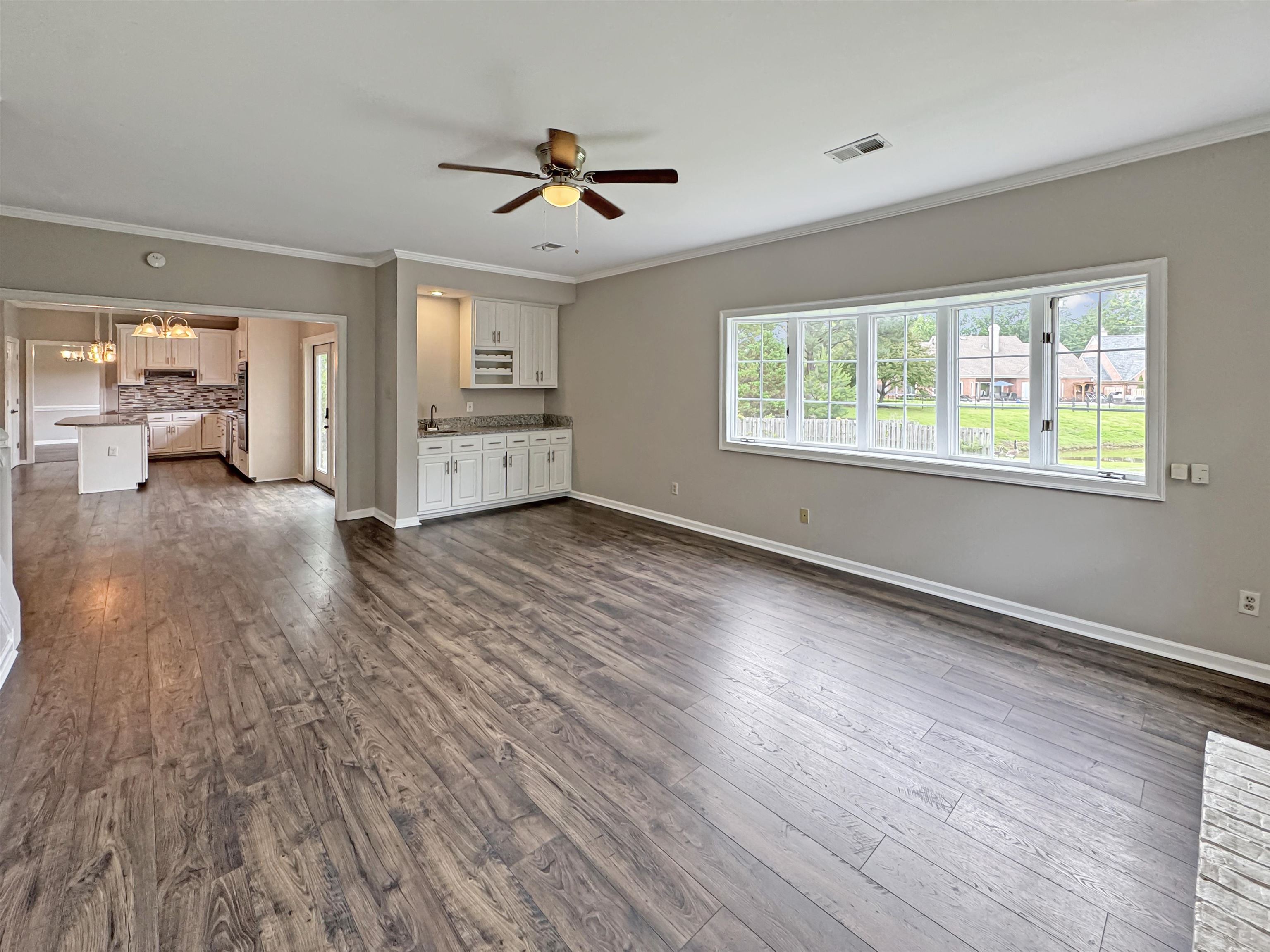 Collierville, Tennessee 38017, United States, 4 Bedrooms Bedrooms, ,4 BathroomsBathrooms,Residential,Active,142430