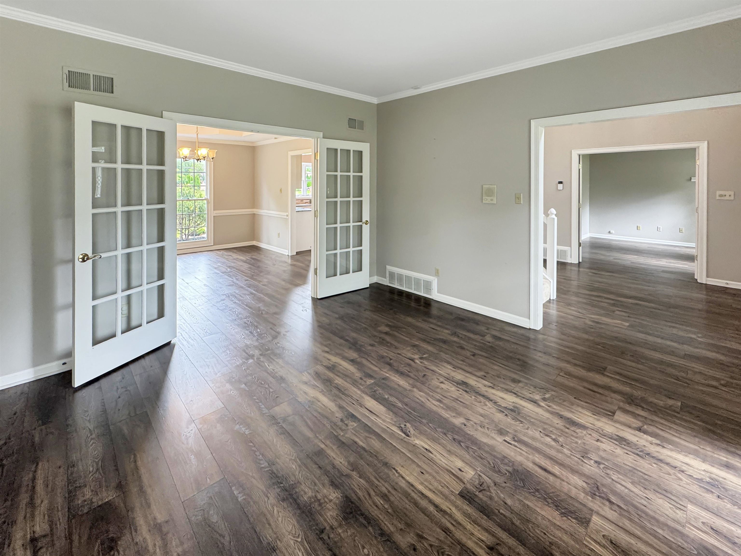 Collierville, Tennessee 38017, United States, 4 Bedrooms Bedrooms, ,4 BathroomsBathrooms,Residential,Active,142430