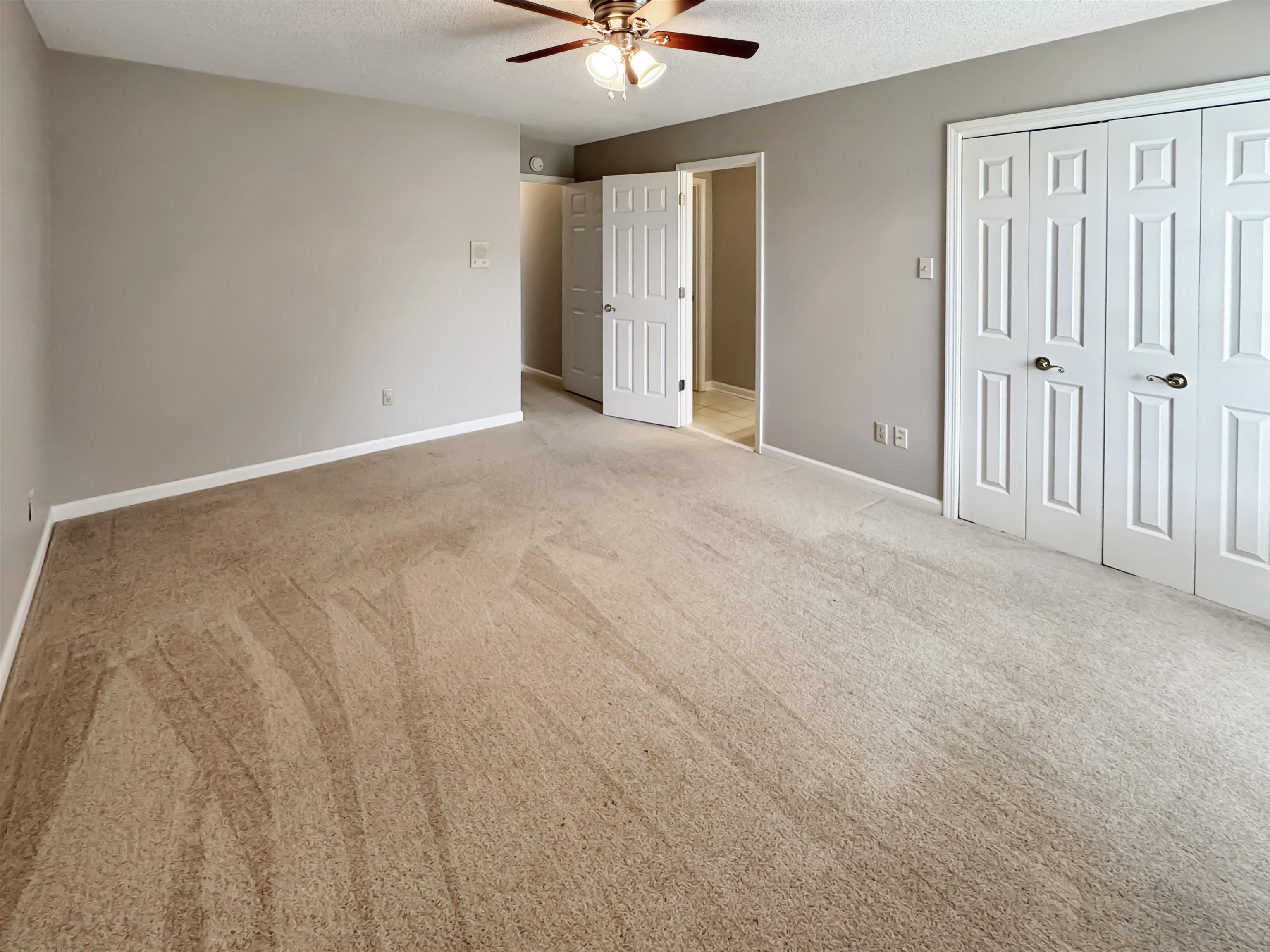 Collierville, Tennessee 38017, United States, 4 Bedrooms Bedrooms, ,4 BathroomsBathrooms,Residential,Active,142430