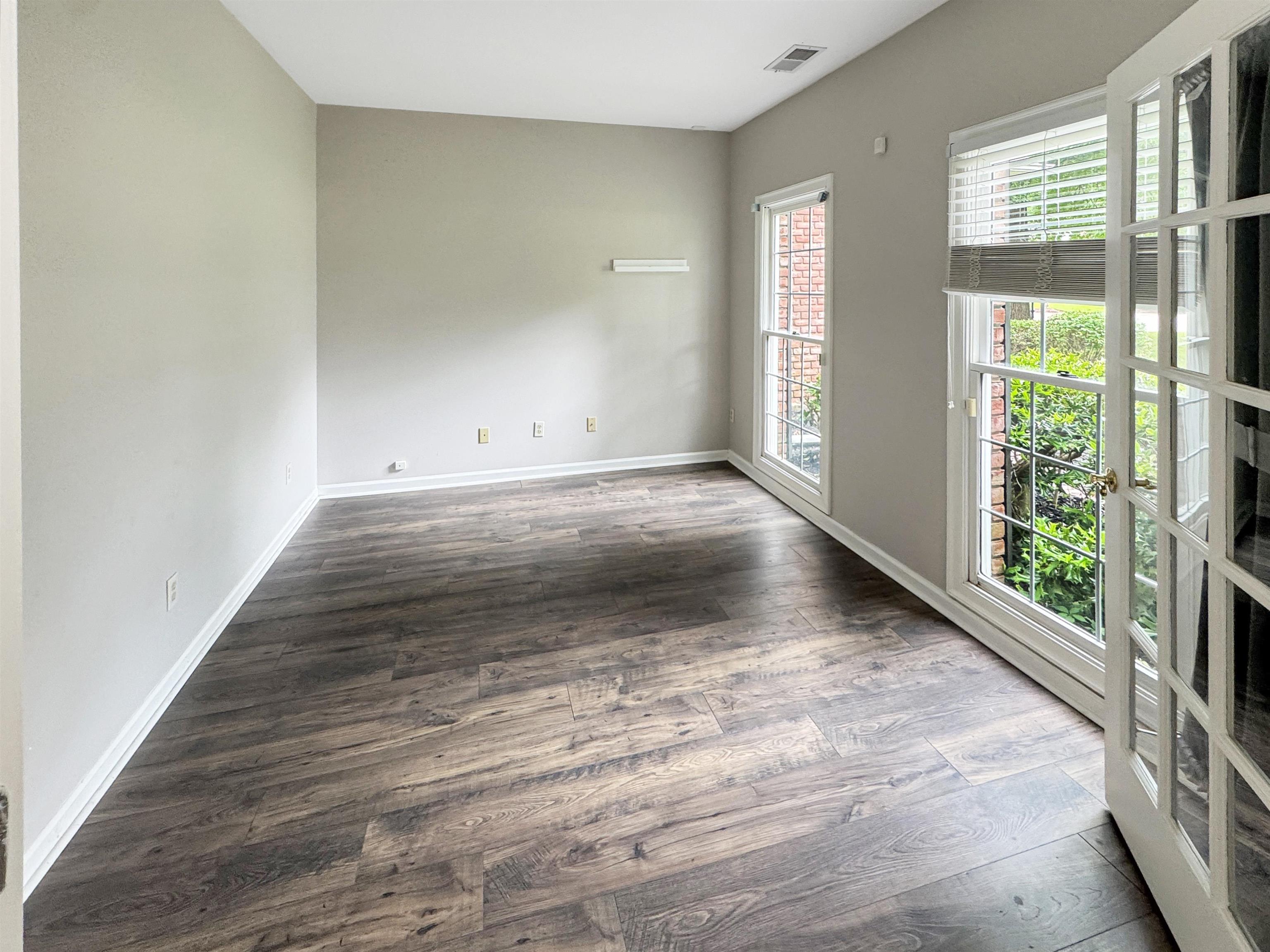 Collierville, Tennessee 38017, United States, 4 Bedrooms Bedrooms, ,4 BathroomsBathrooms,Residential,Active,142430