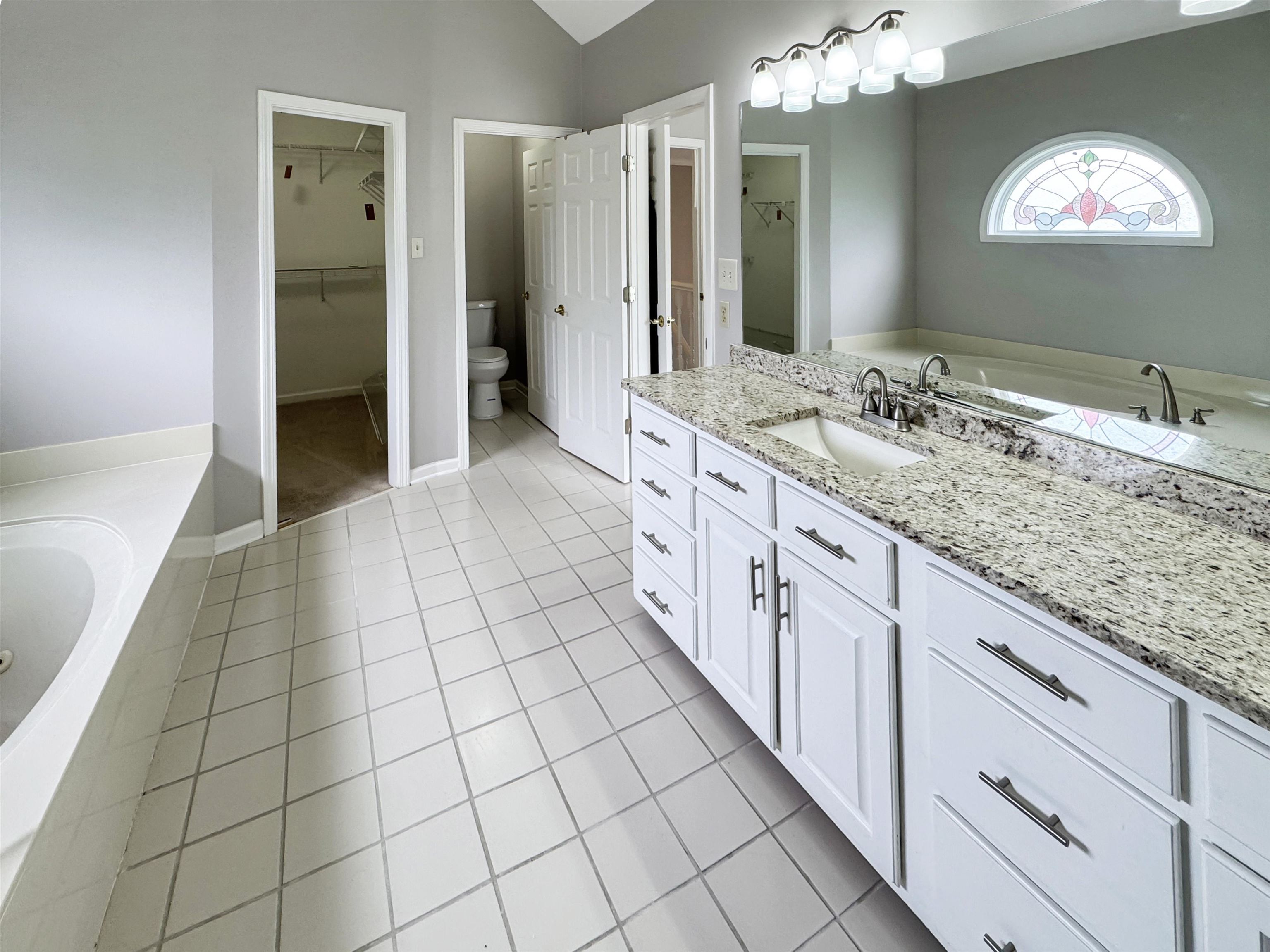 Collierville, Tennessee 38017, United States, 4 Bedrooms Bedrooms, ,4 BathroomsBathrooms,Residential,Active,142430