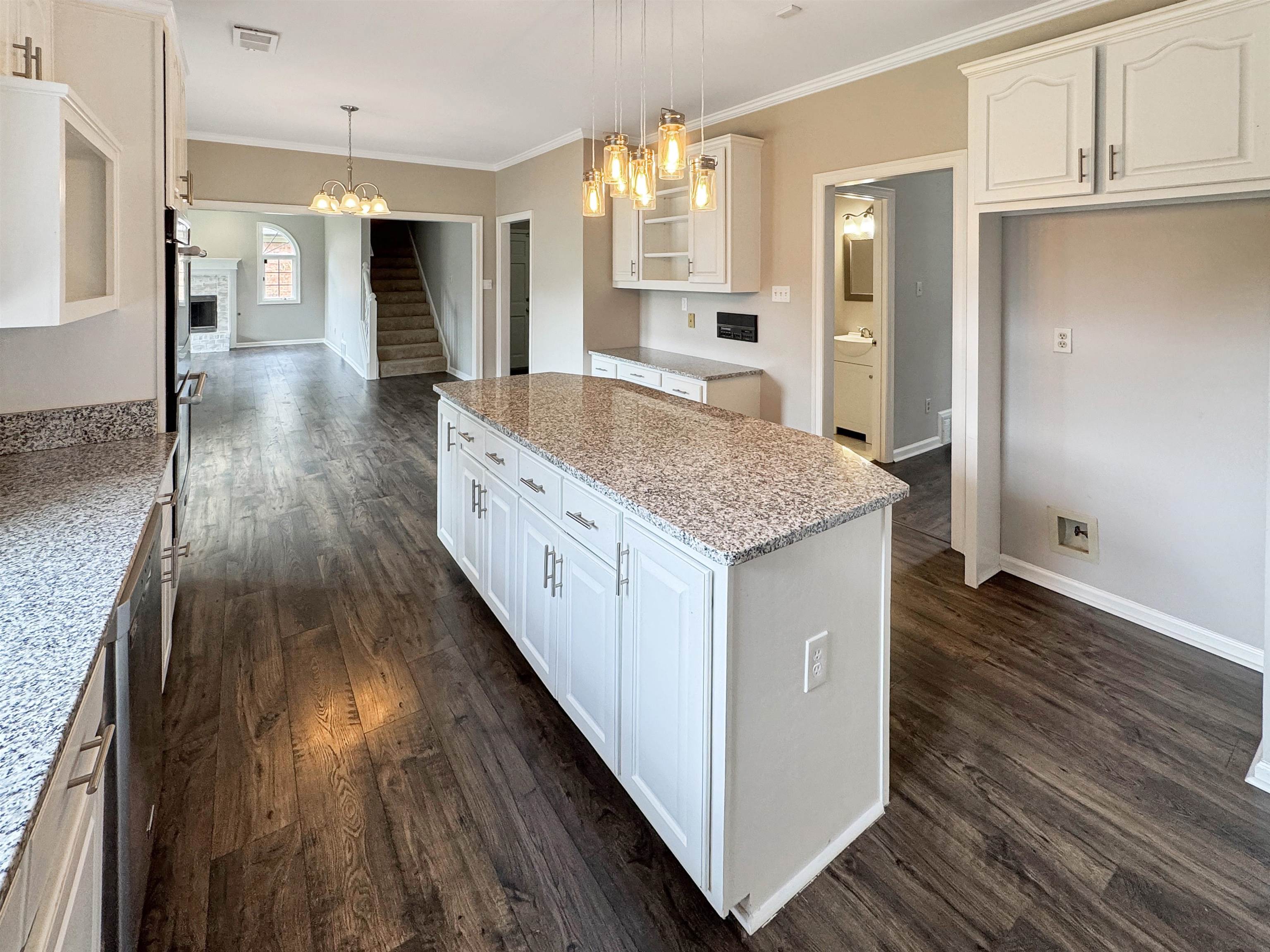 Collierville, Tennessee 38017, United States, 4 Bedrooms Bedrooms, ,4 BathroomsBathrooms,Residential,Active,142430