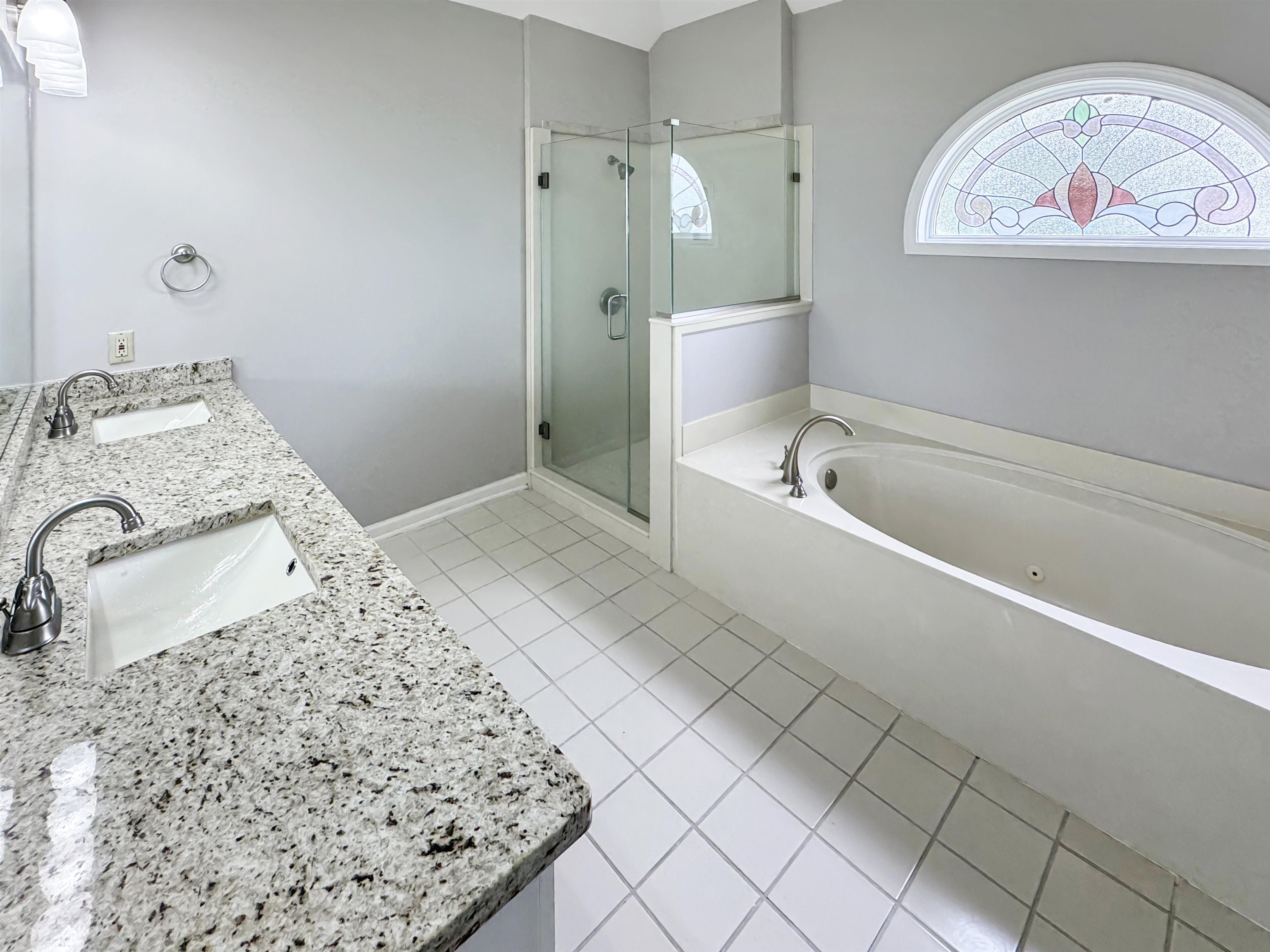 Collierville, Tennessee 38017, United States, 4 Bedrooms Bedrooms, ,4 BathroomsBathrooms,Residential,Active,142430