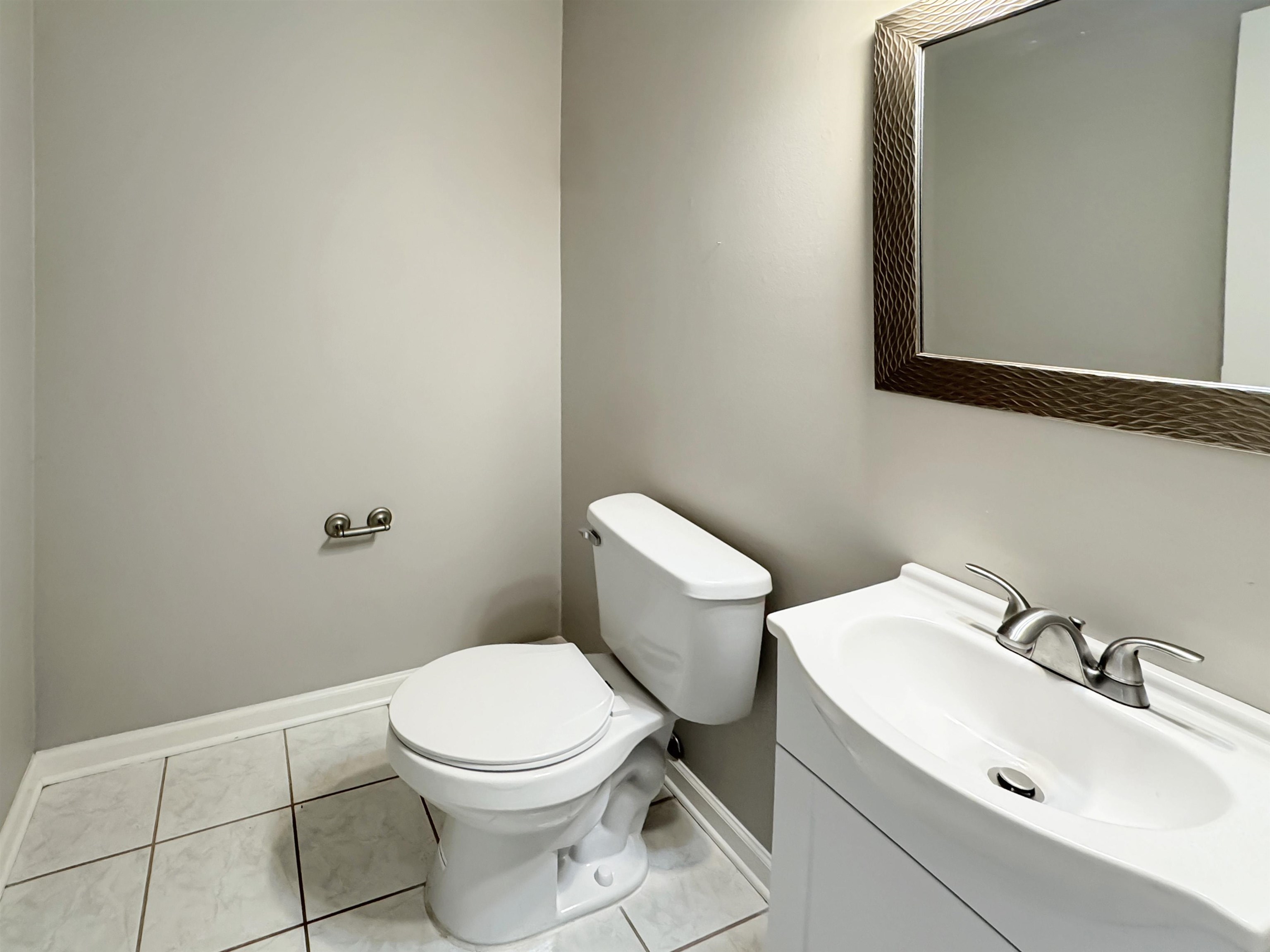 Collierville, Tennessee 38017, United States, 4 Bedrooms Bedrooms, ,4 BathroomsBathrooms,Residential,Active,142430