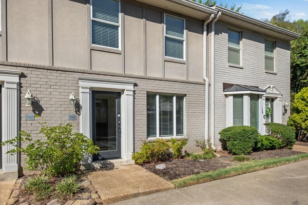 7449 S GERMANTOWN SQ, GERMANTOWN, TN 38138 - Image e73e7fa627f1b55a37aa9bc1fe85e99e/1140365928