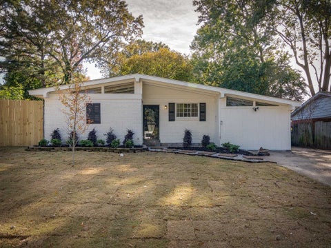 Photo of 5157 MASON RD, Memphis, TN 38117 (MLS # 10232783)