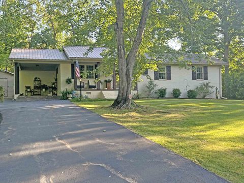 Photo of 950 203 HWY, Savannah, TN 38372 (MLS # 10221267)